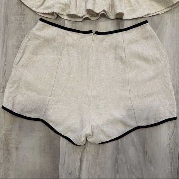 Illa Illa Linen Cream Sleeveless Ruffle Top and Shorts 2 Piece Set - Picture 9 of 16